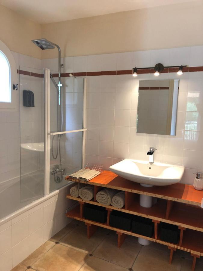 Le Nid Des Corbieres Bed & Breakfast Bizanet Bagian luar foto