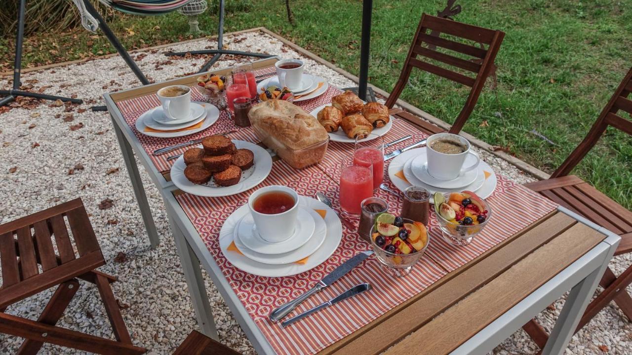 Le Nid Des Corbieres Bed & Breakfast Bizanet Bagian luar foto